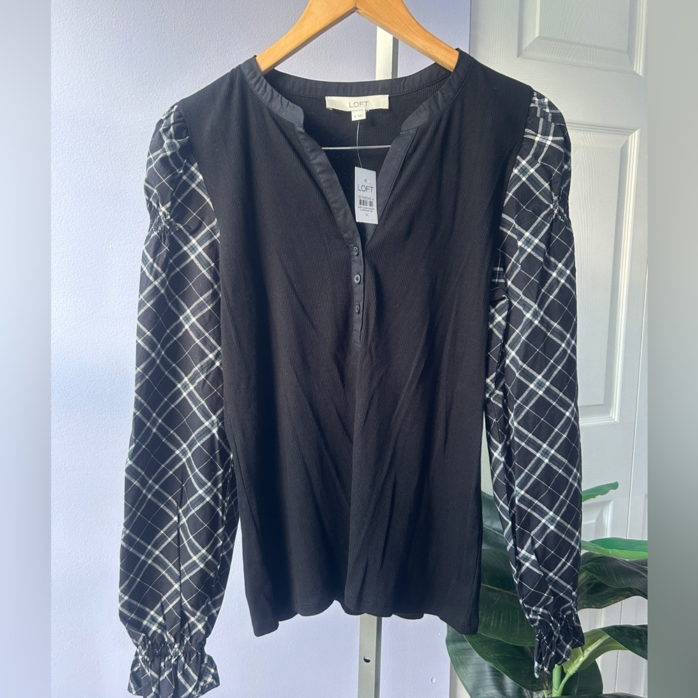NWT Loft Puff Sleeve Plaid Mixed Media Henley Black White Medium